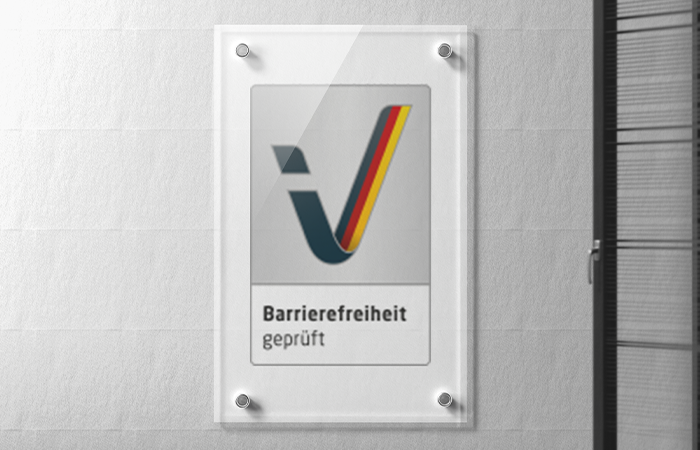 Schild dem Logo „Barrierefreiheit geprüft“